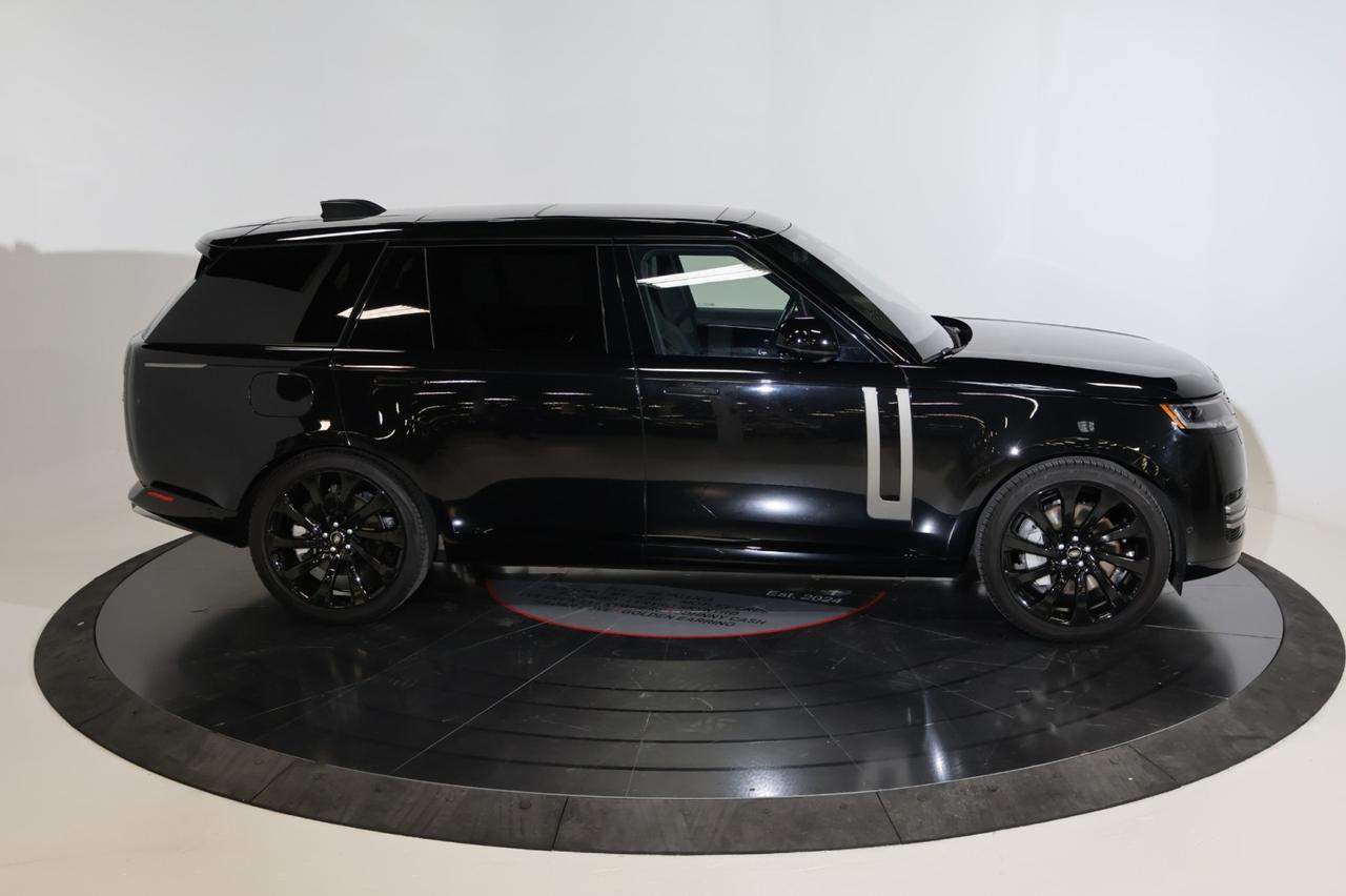 2023 Land Rover Range Rover SE LWB V8 w/THIRD ROW SEATING Franklin TN