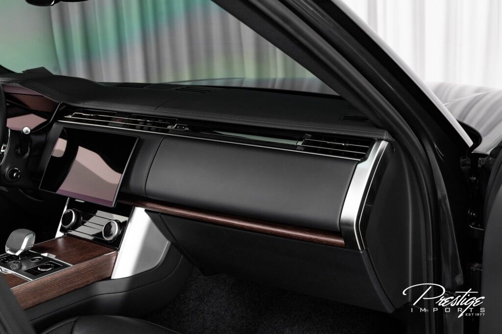 2023 Land Rover Range Rover SE North Miami Beach FL