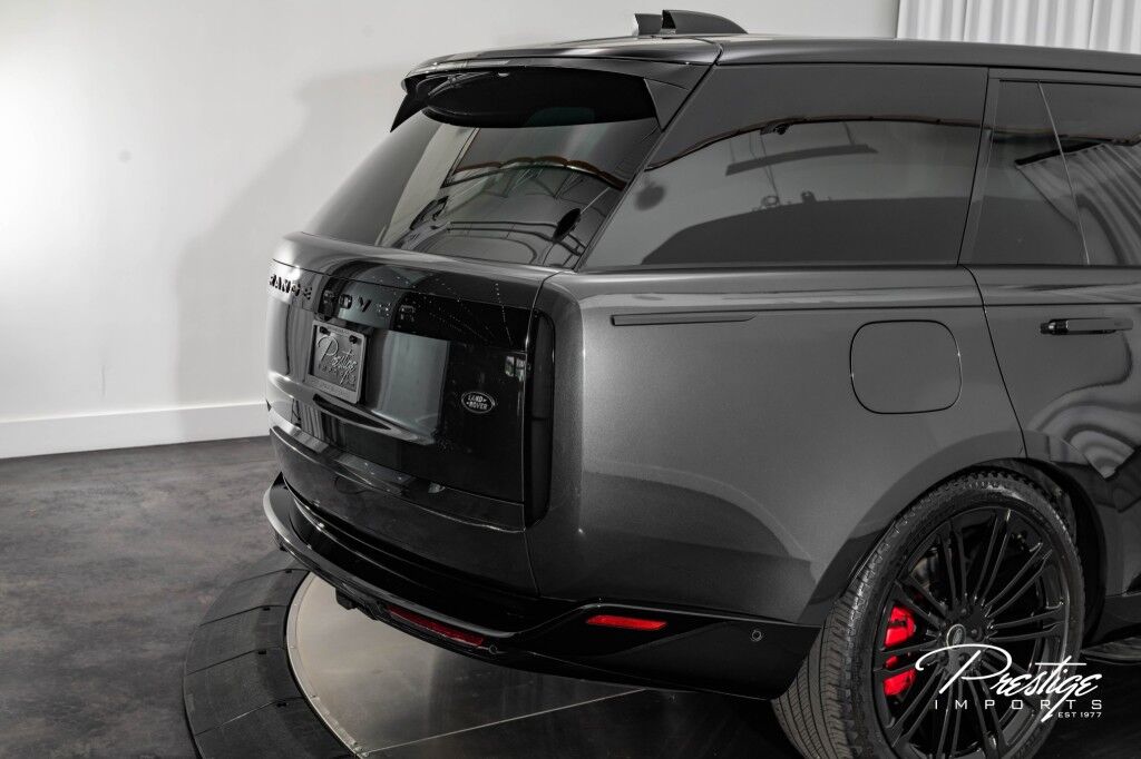 2023 Land Rover Range Rover SE North Miami Beach FL