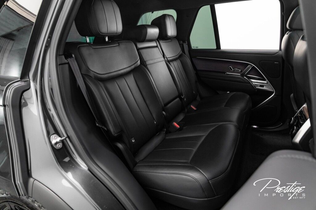 2023 Land Rover Range Rover SE North Miami Beach FL