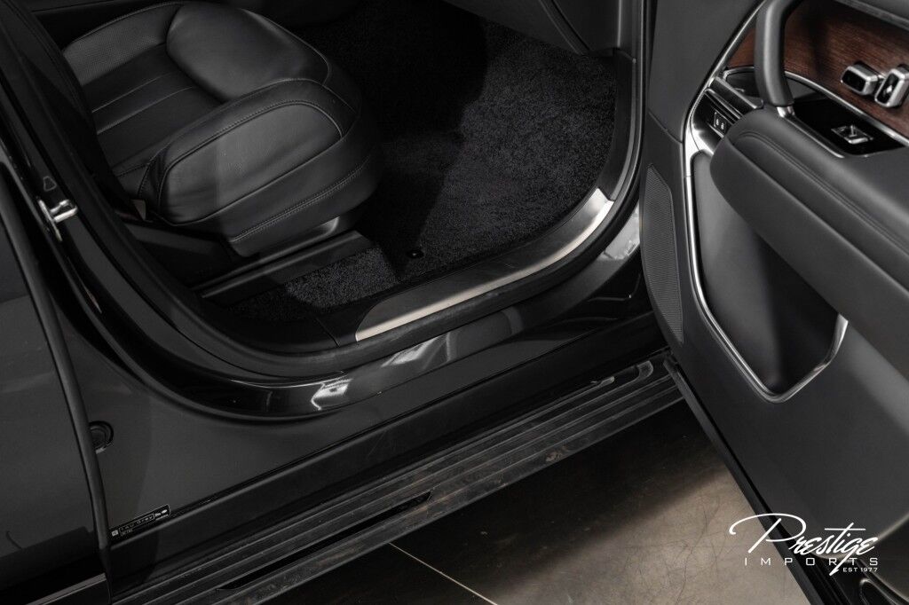 2023 Land Rover Range Rover SE North Miami Beach FL