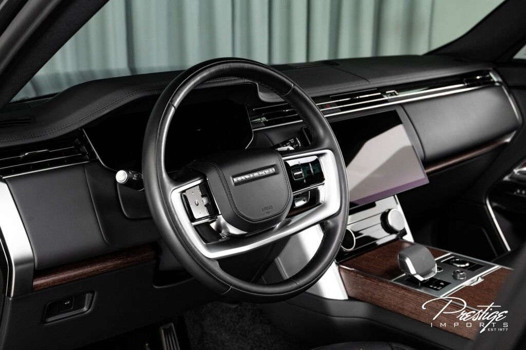 2023 Land Rover Range Rover SE North Miami Beach FL