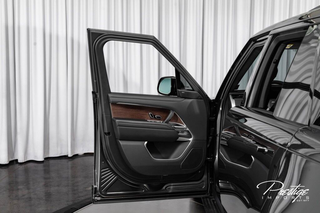 2023 Land Rover Range Rover SE North Miami Beach FL