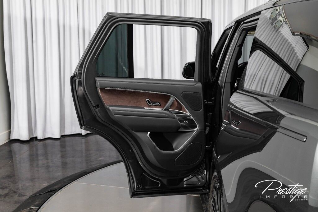 2023 Land Rover Range Rover SE North Miami Beach FL