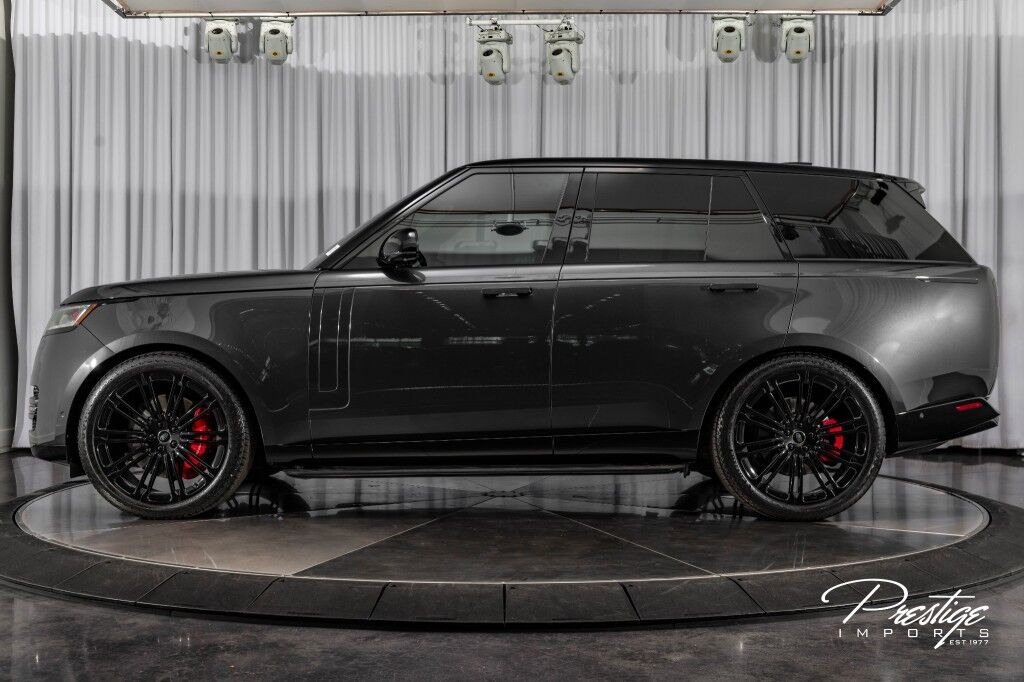 2023 Land Rover Range Rover SE North Miami Beach FL