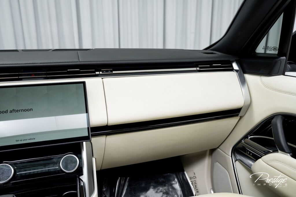 2023 Land Rover Range Rover SE North Miami Beach FL