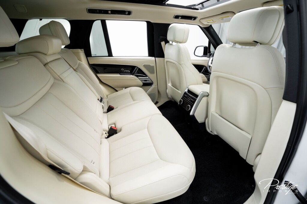 2023 Land Rover Range Rover SE North Miami Beach FL