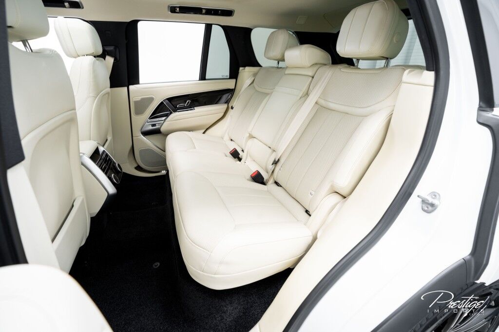 2023 Land Rover Range Rover SE North Miami Beach FL