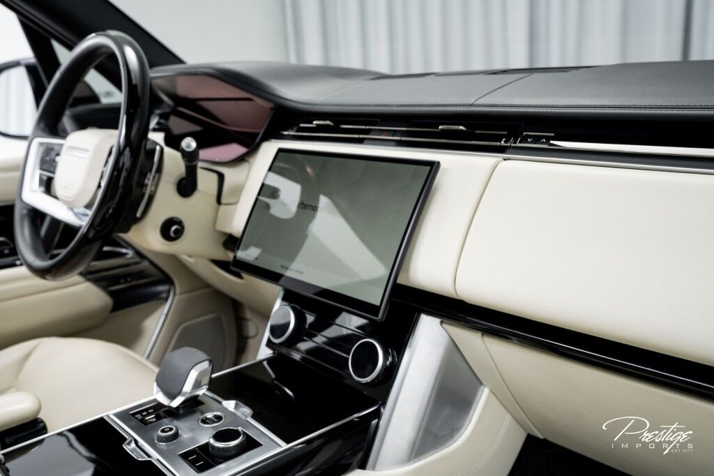 2023 Land Rover Range Rover SE North Miami Beach FL