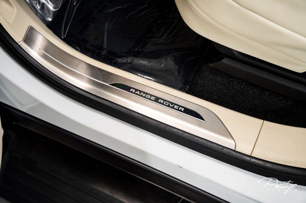 2023 Land Rover Range Rover SE North Miami Beach FL