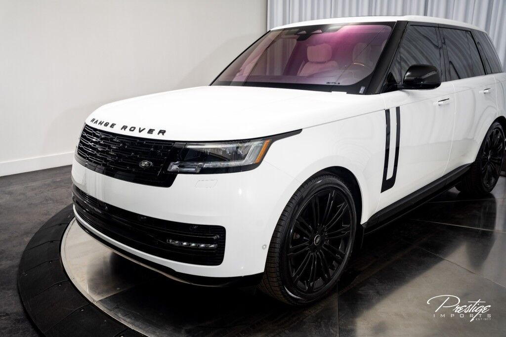 2023 Land Rover Range Rover SE North Miami Beach FL