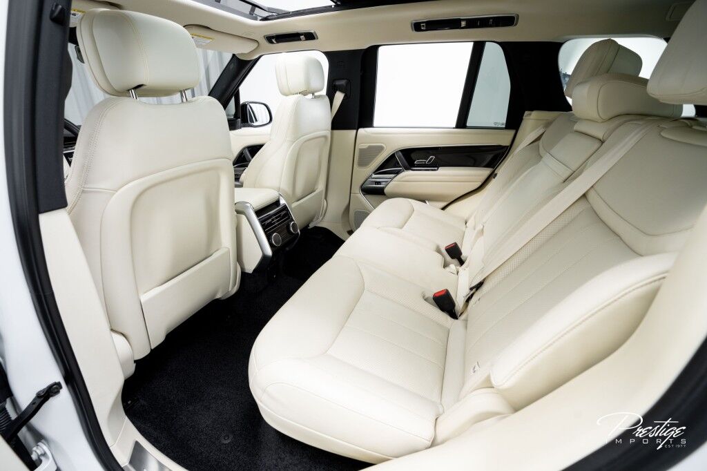 2023 Land Rover Range Rover SE North Miami Beach FL