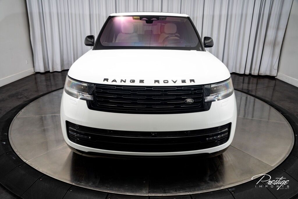 2023 Land Rover Range Rover SE North Miami Beach FL