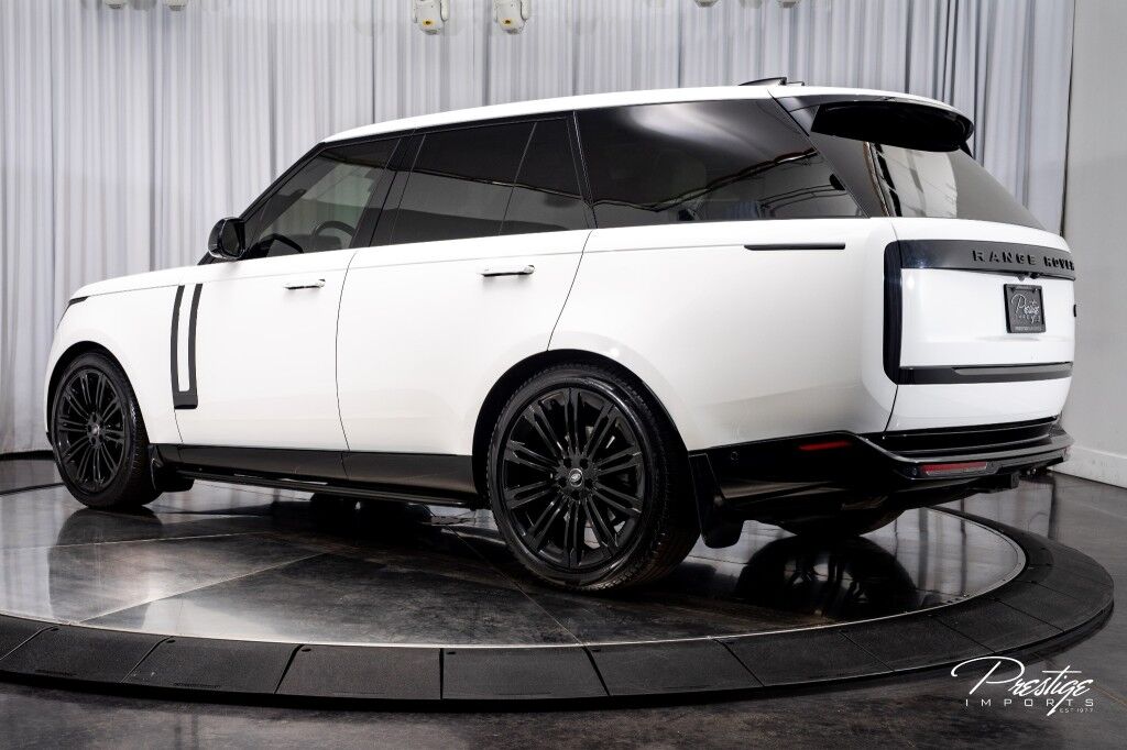 2023 Land Rover Range Rover SE North Miami Beach FL