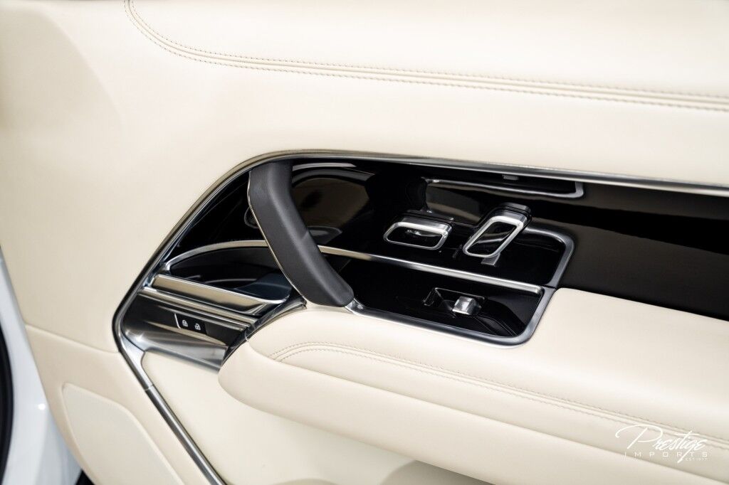 2023 Land Rover Range Rover SE North Miami Beach FL