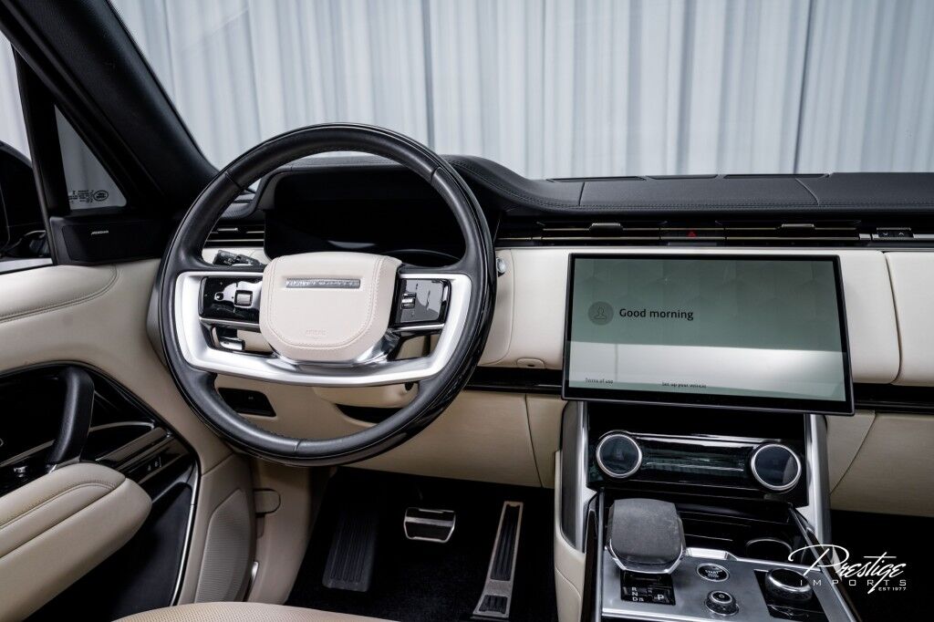 2023 Land Rover Range Rover SE North Miami Beach FL