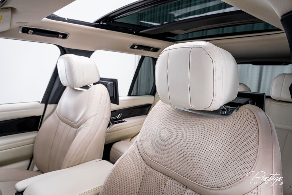 2023 Land Rover Range Rover SE North Miami Beach FL