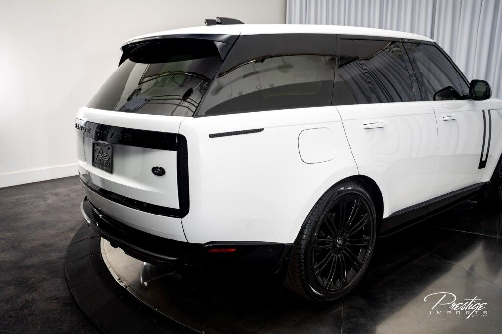 2023 Land Rover Range Rover SE North Miami Beach FL