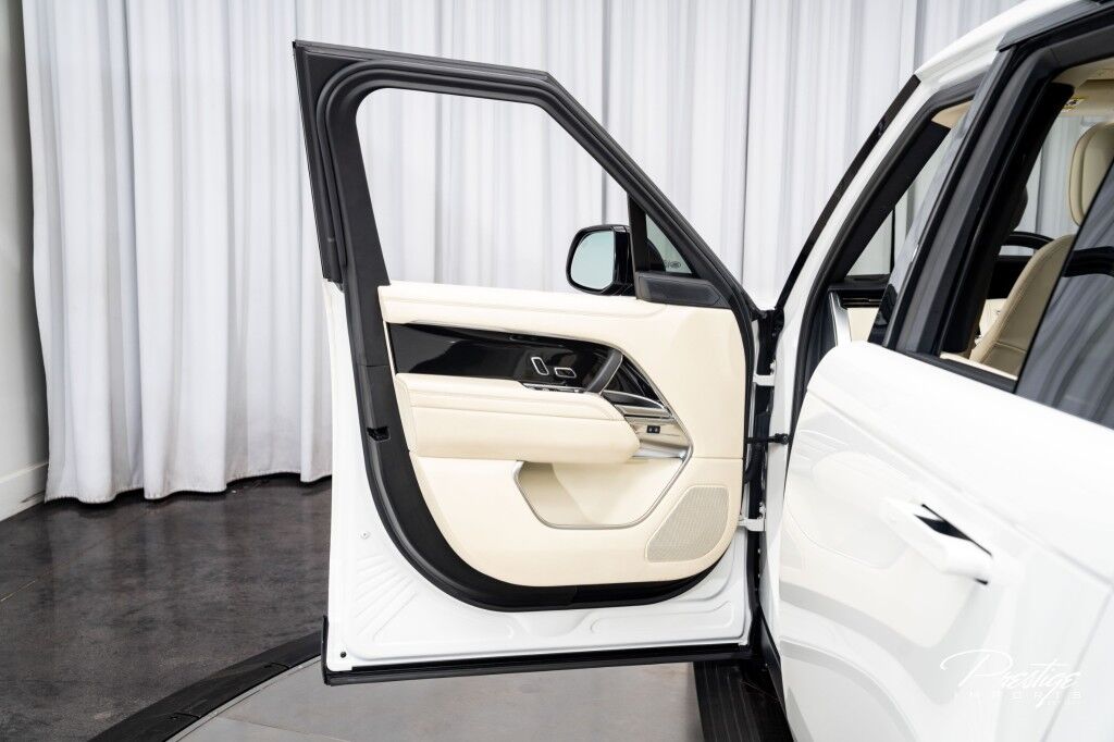 2023 Land Rover Range Rover SE North Miami Beach FL