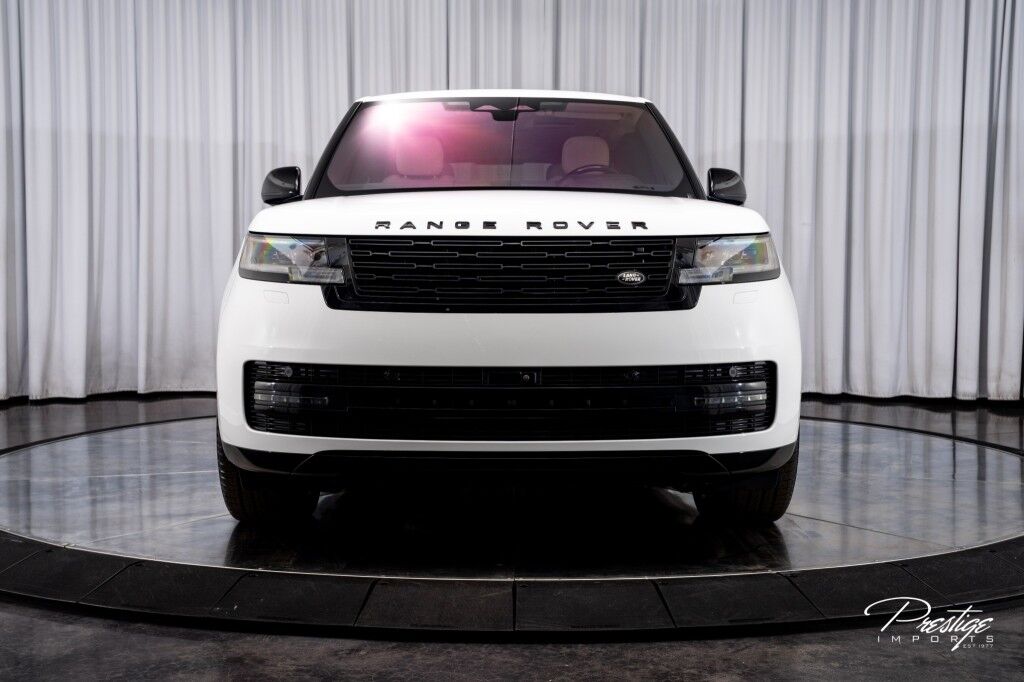 2023 Land Rover Range Rover SE