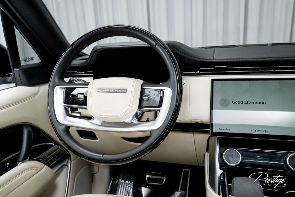 2023 Land Rover Range Rover SE North Miami Beach FL