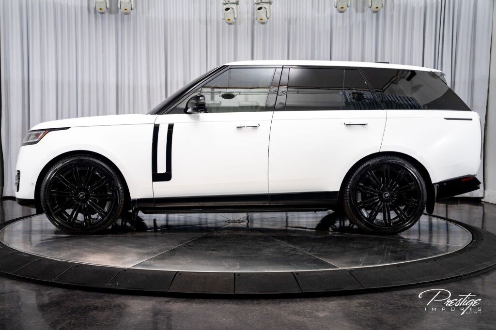 2023 Land Rover Range Rover SE North Miami Beach FL