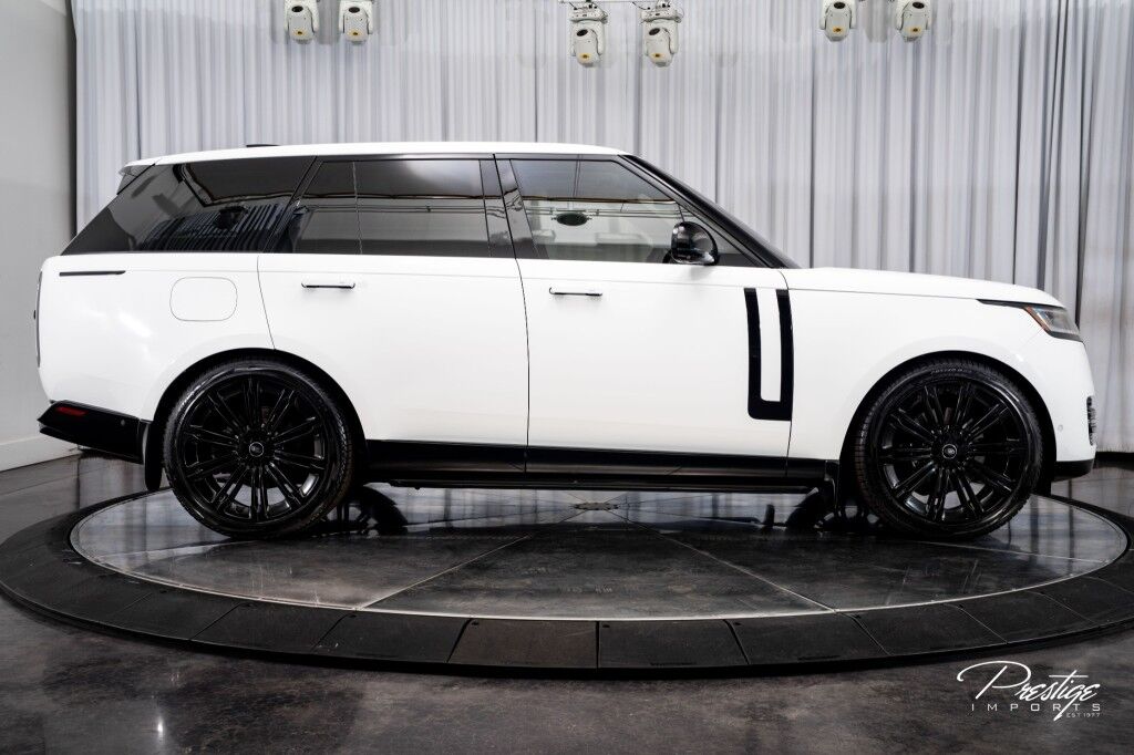 2023 Land Rover Range Rover SE North Miami Beach FL