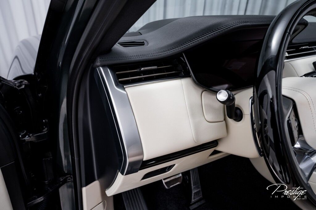 2023 Land Rover Range Rover SE North Miami Beach FL