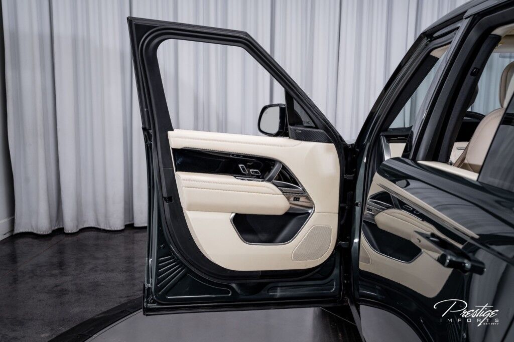 2023 Land Rover Range Rover SE North Miami Beach FL