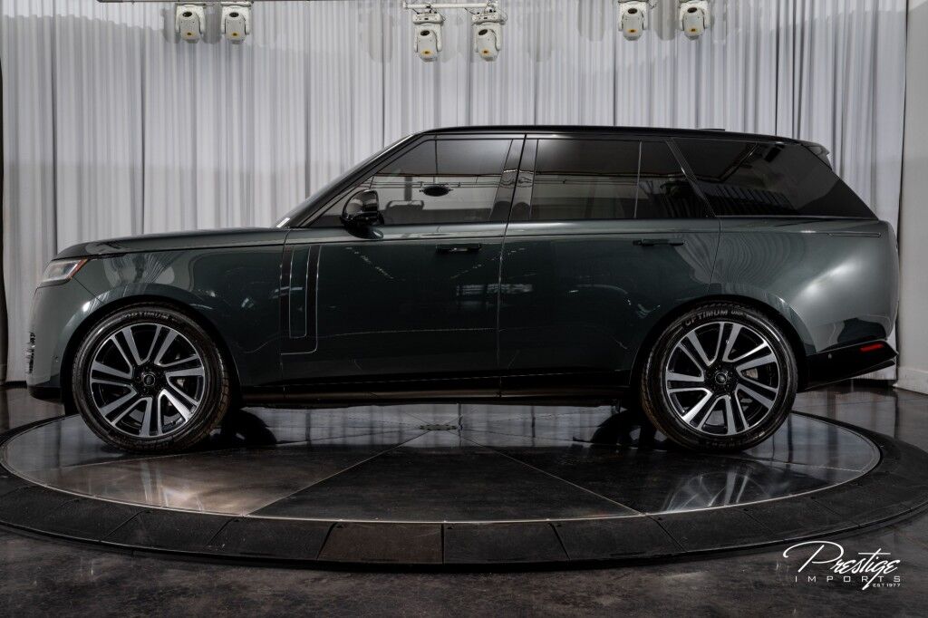 2023 Land Rover Range Rover SE North Miami Beach FL