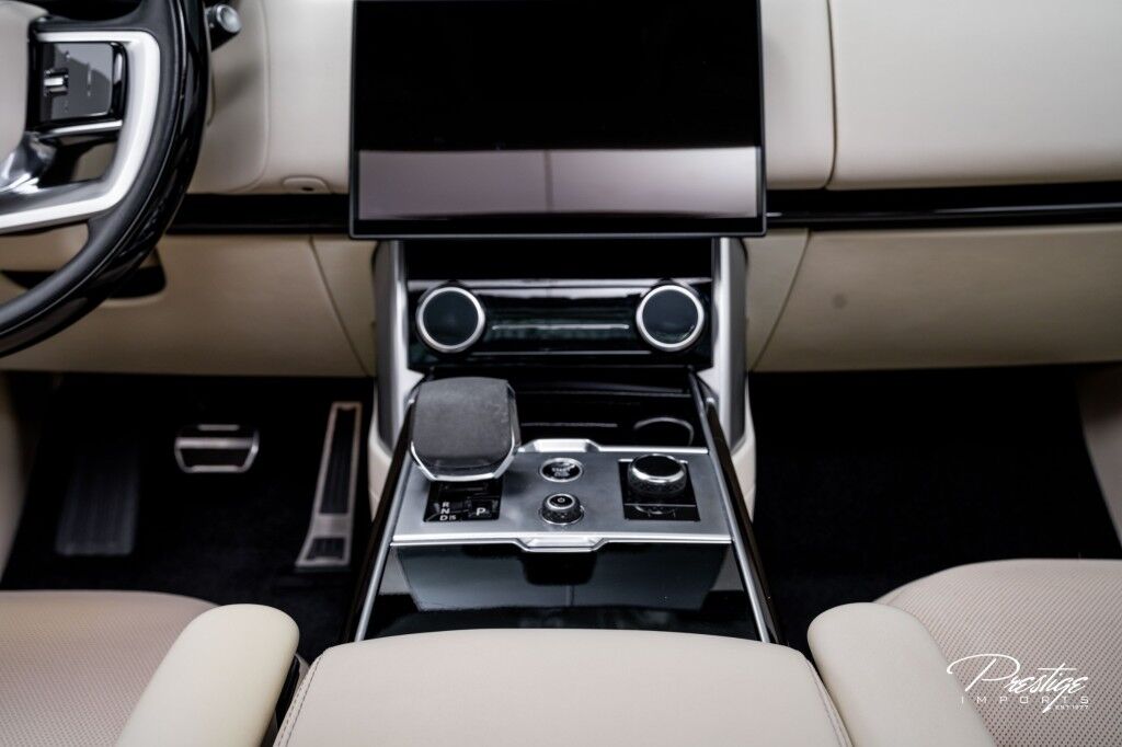 2023 Land Rover Range Rover SE North Miami Beach FL