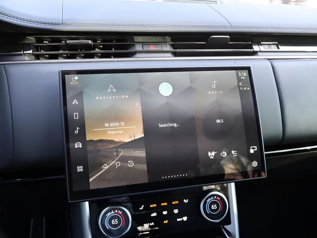 2023 Land Rover Range Rover SE Oshkosh WI 2023 Land Rover Range Rover SE Oshkosh WI