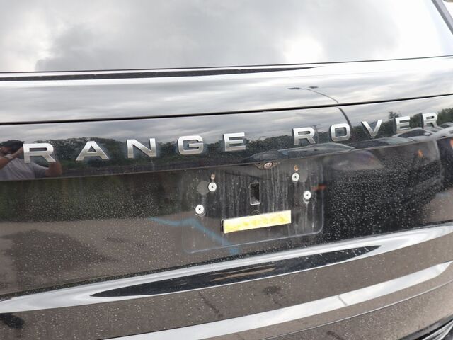 2023 Land Rover Range Rover SE Oshkosh WI