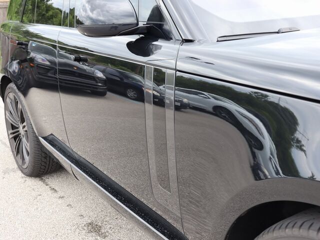 2023 Land Rover Range Rover SE Oshkosh WI