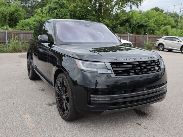 2023 Land Rover Range Rover SE Oshkosh WI