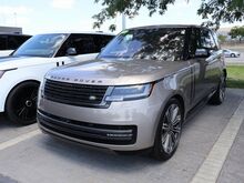 2023_Land Rover_Range Rover_SE_ Oshkosh WI
