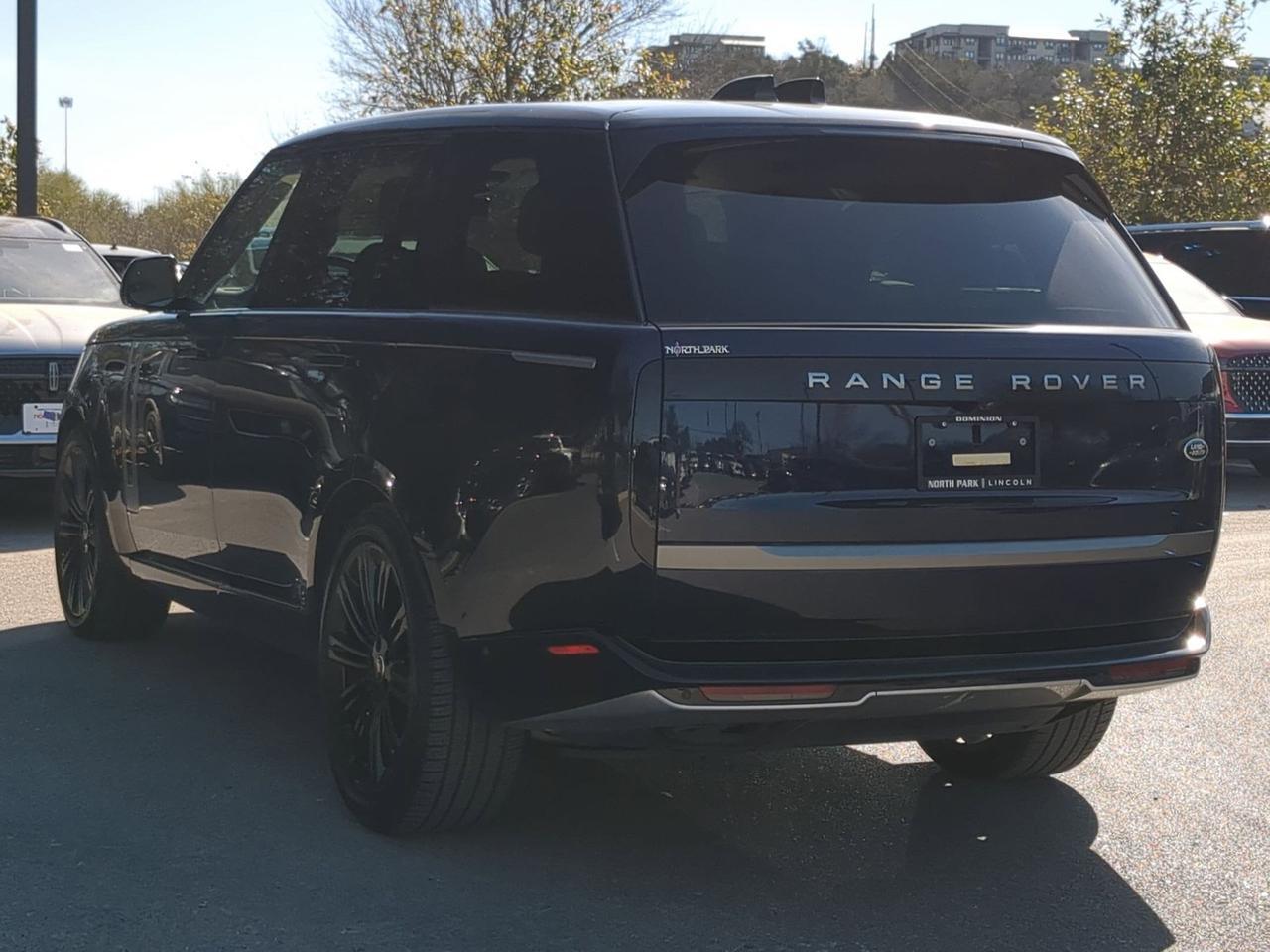 2023 Land Rover Range Rover SE