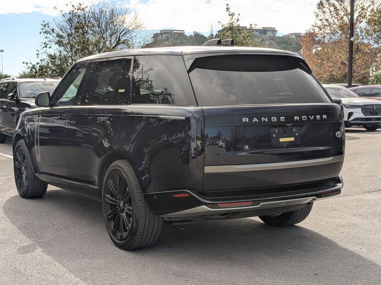 2023 Land Rover Range Rover SE