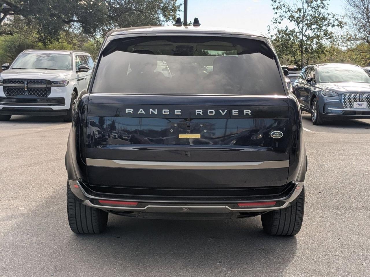 2023 Land Rover Range Rover SE