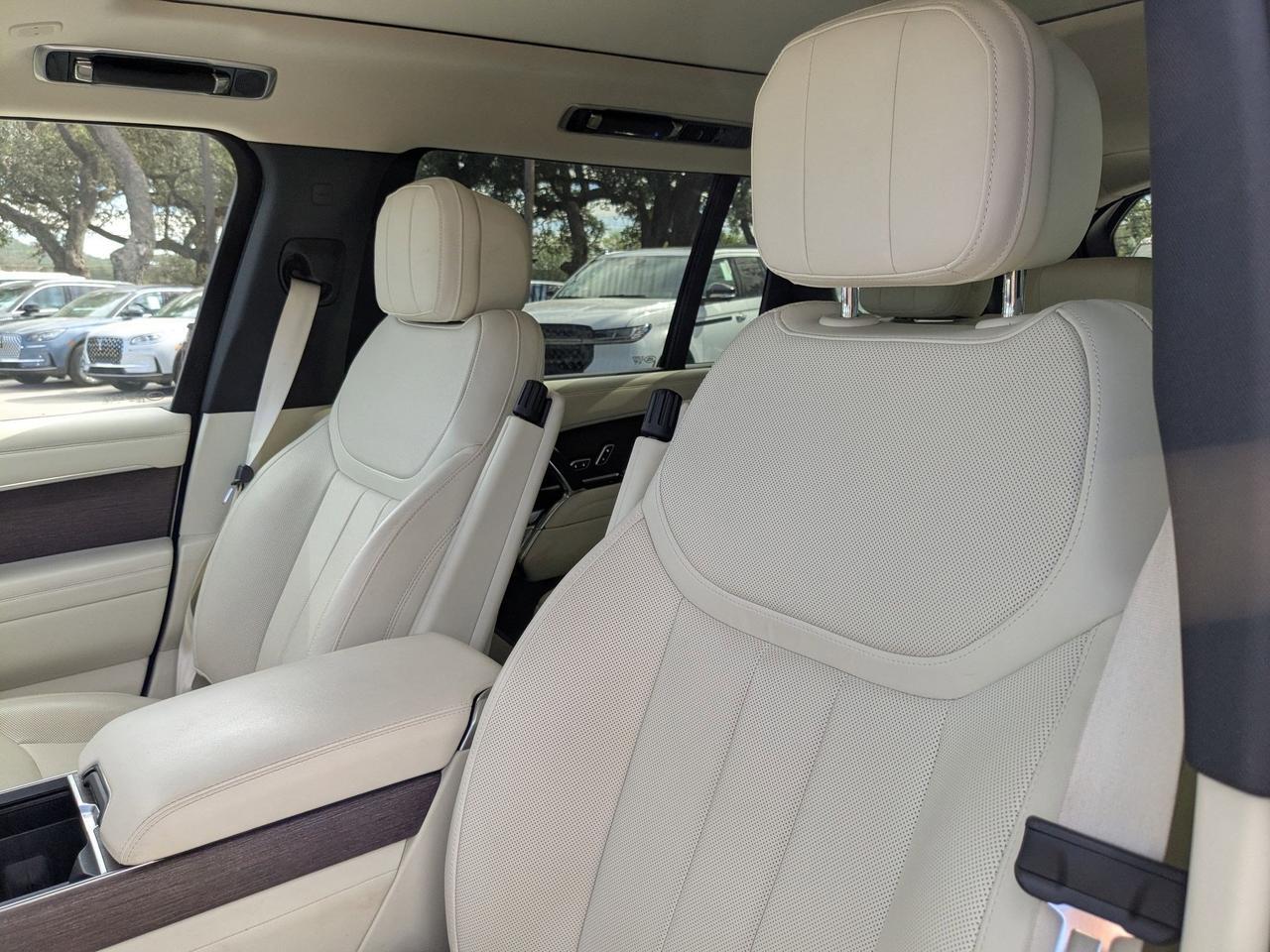 2023 Land Rover Range Rover SE