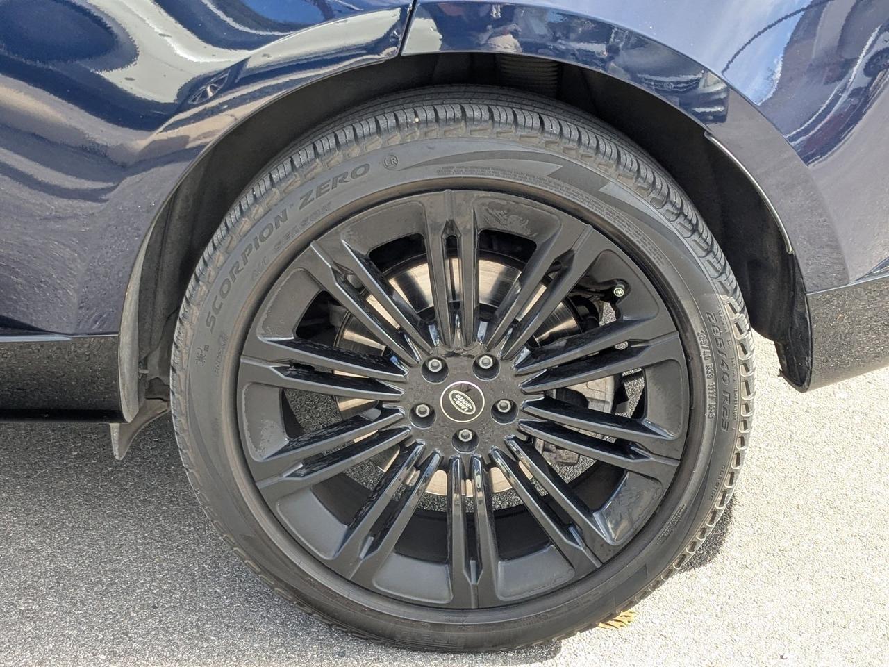 2023 Land Rover Range Rover SE