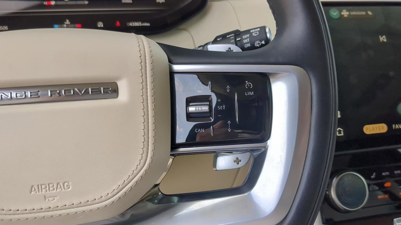 2023 Land Rover Range Rover SE