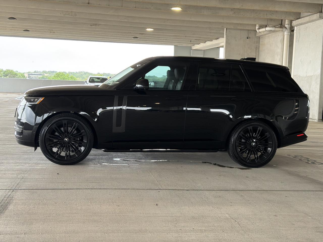 2023 Land Rover Range Rover SE
