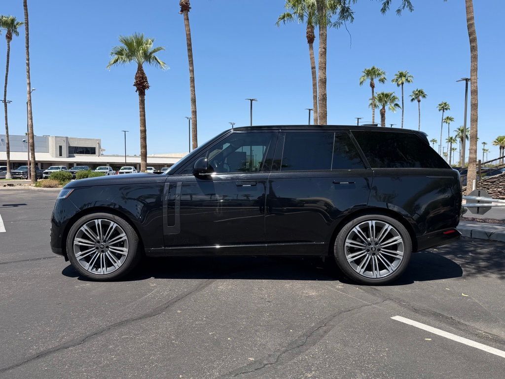 2023 Land Rover Range Rover SE