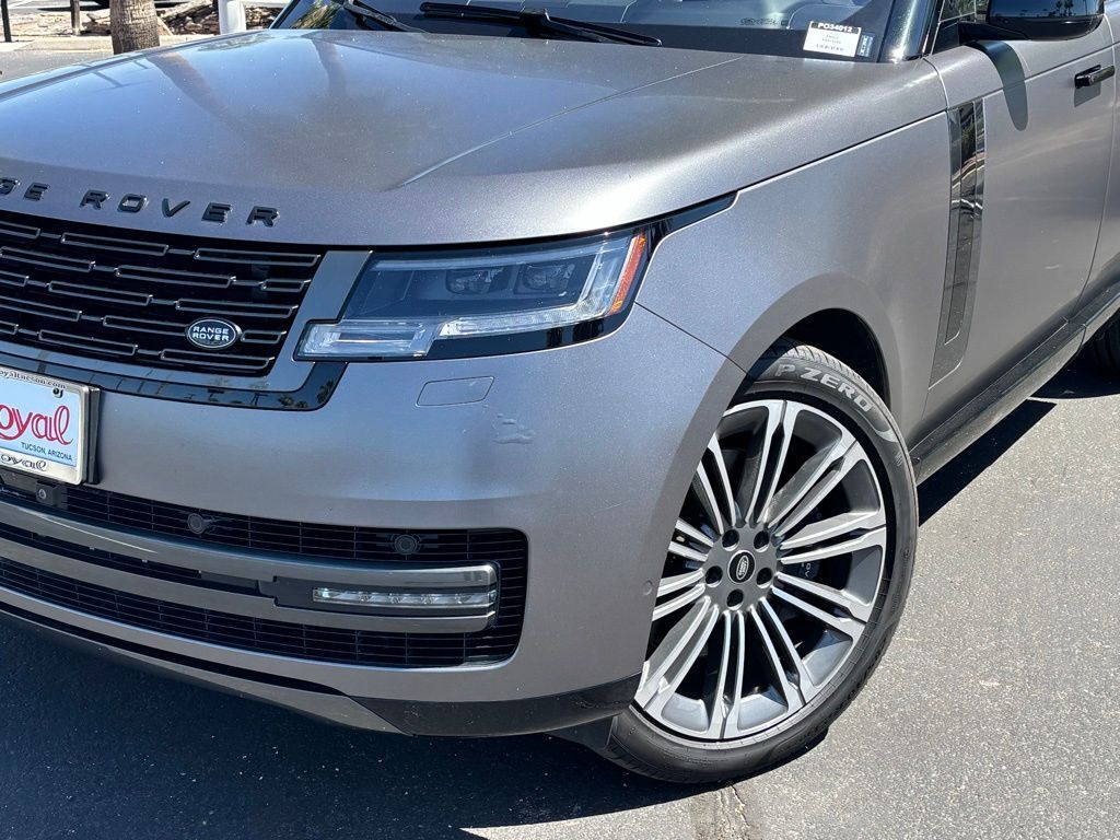 2023 Land Rover Range Rover SE