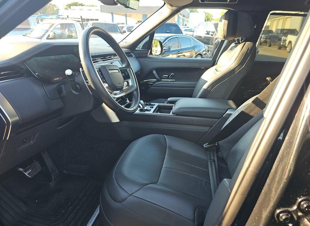 2023 Land Rover Range Rover SV Massage Seats Head-Up Display Portland OR