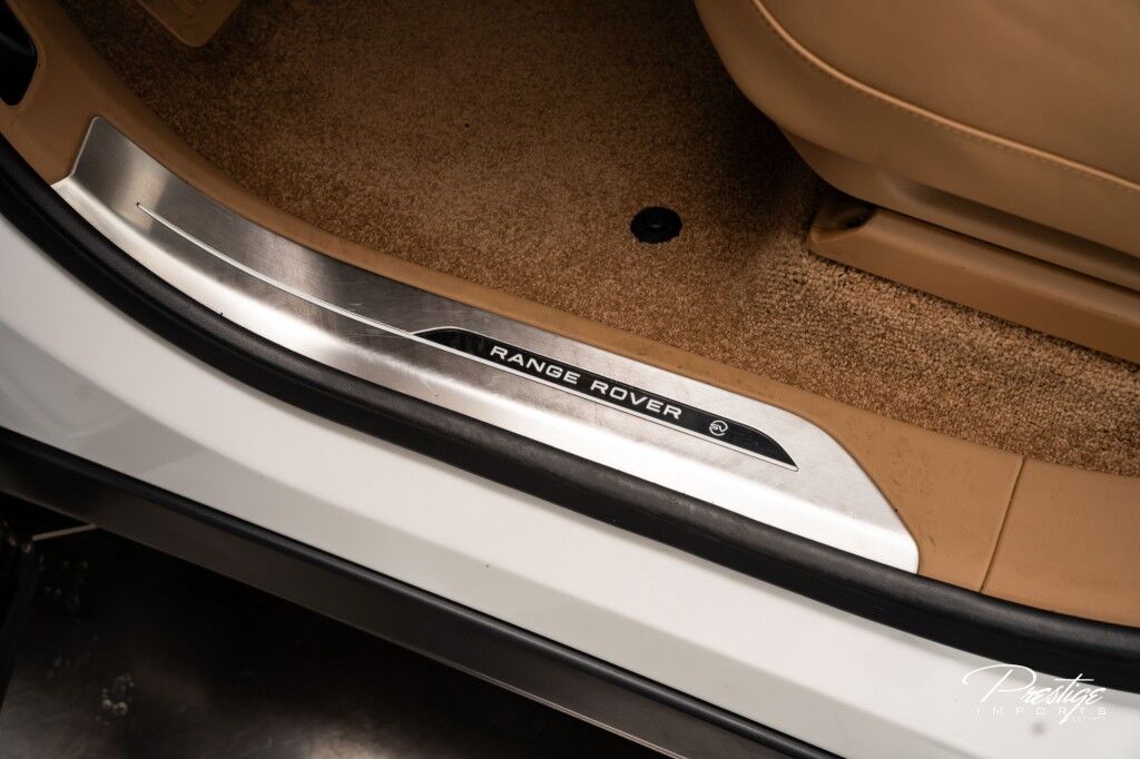 2023 Land Rover Range Rover SV North Miami Beach FL