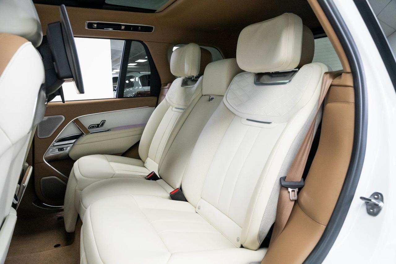 2023 Land Rover Range Rover SV Satin White Ceramic Finisher with Embossed Mosaic Portland OR