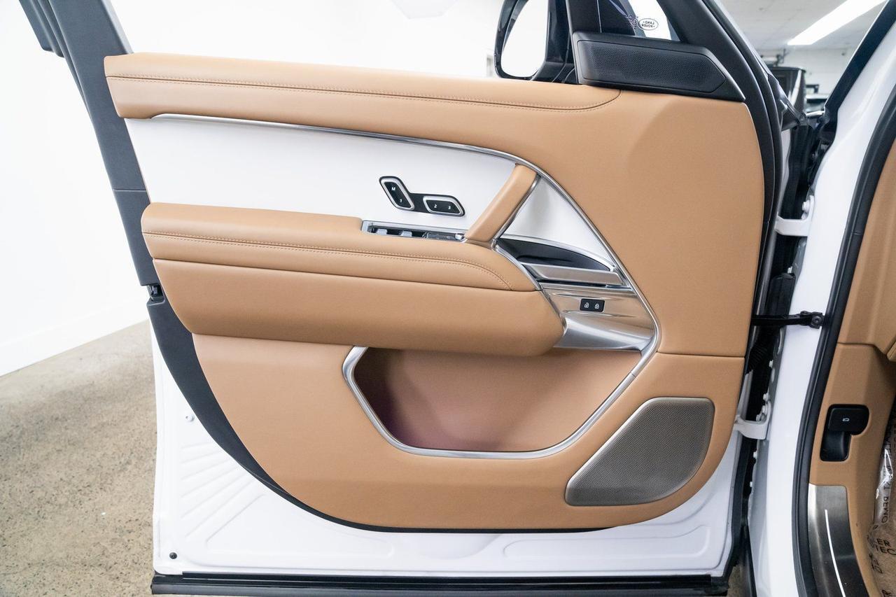 2023 Land Rover Range Rover SV Satin White Ceramic Finisher with Embossed Mosaic Portland OR