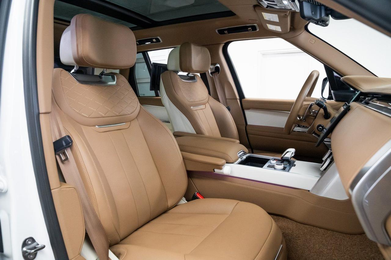 2023 Land Rover Range Rover SV Satin White Ceramic Finisher with Embossed Mosaic Portland OR